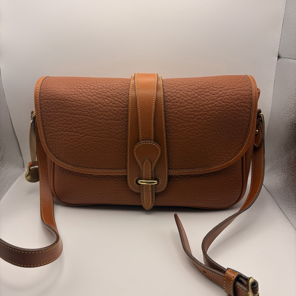 Vintage Dooney & Bourke R25 Essex Saddle Tan AWL Leather Crossbody USA